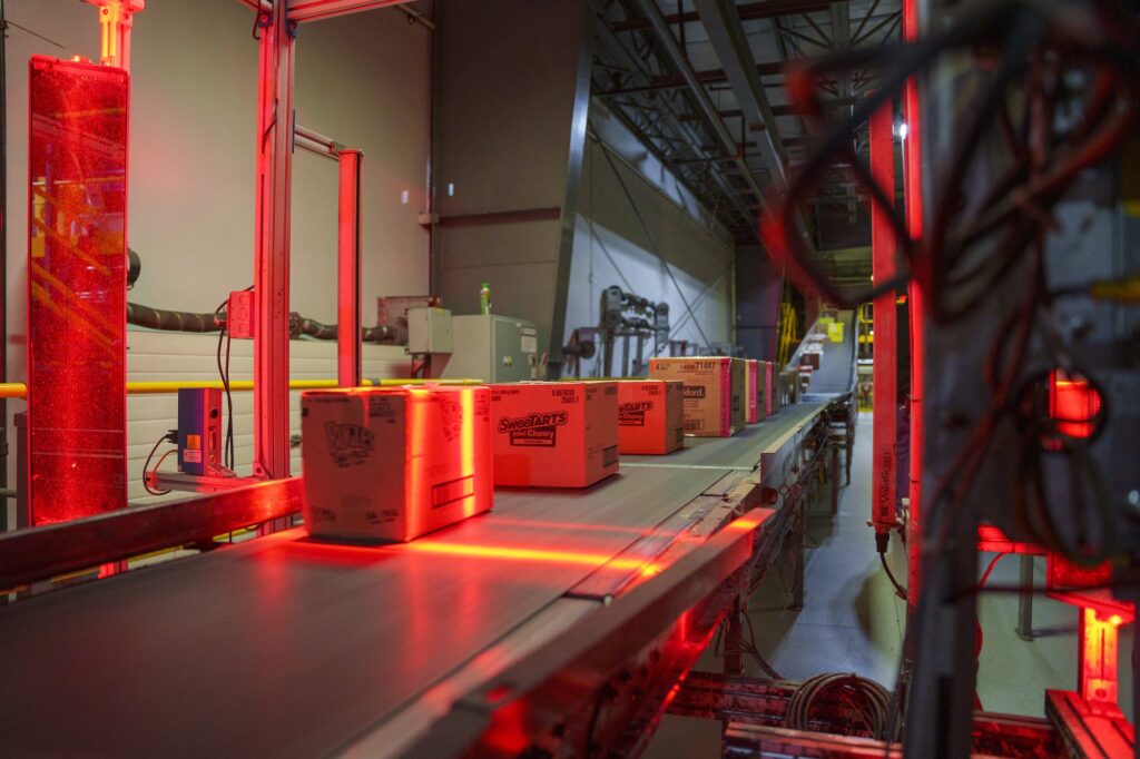 Laser scanning package in supply warehouse